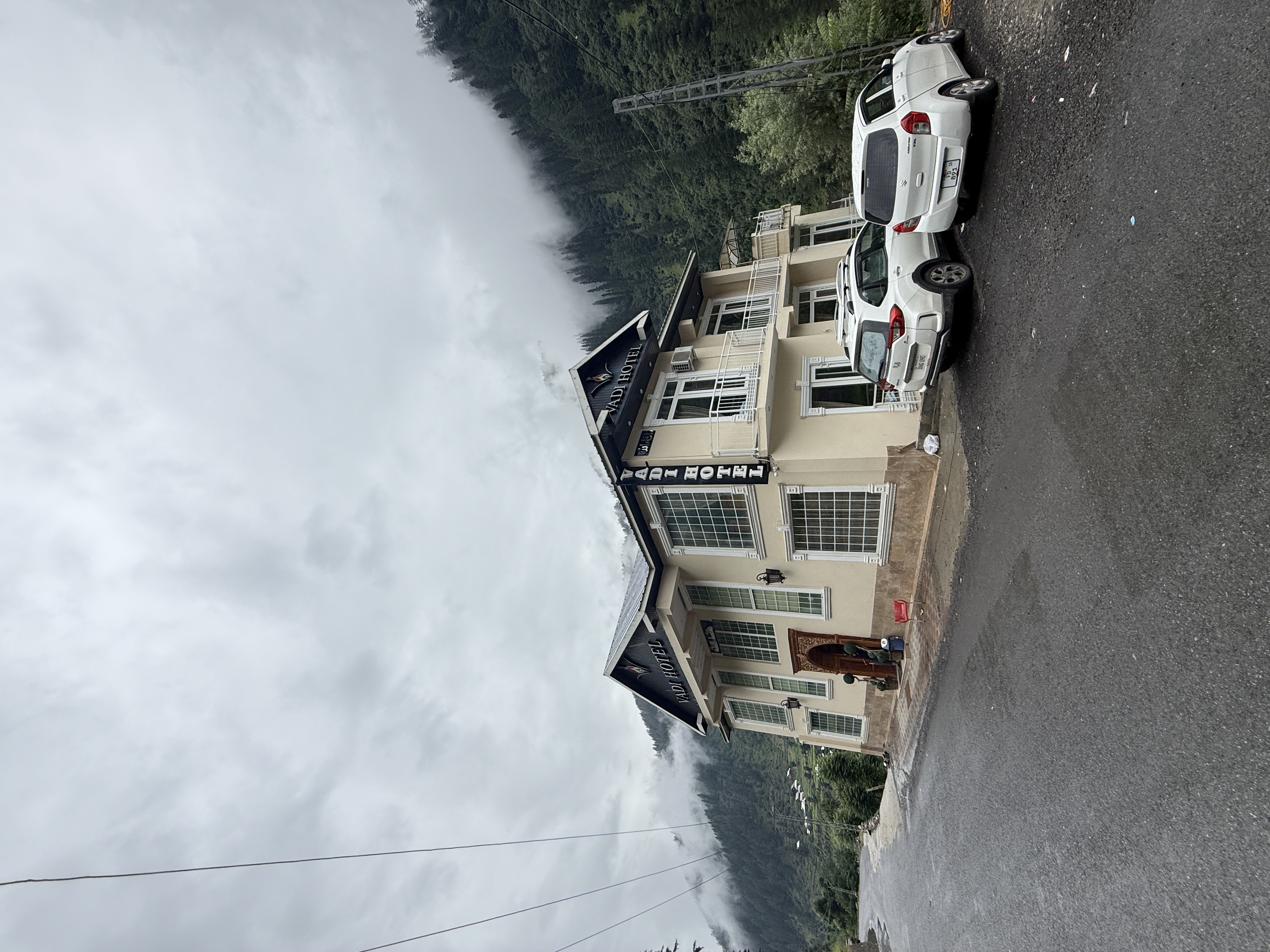 Vadi Hotel & Restaurant